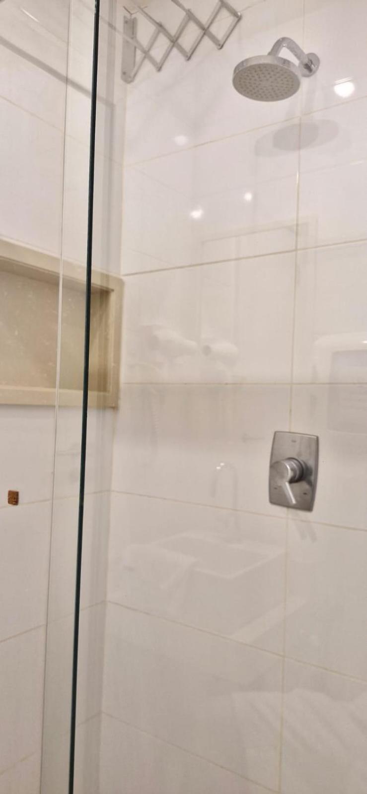 Apartemen Copacabana Esquina Frente Rua Hilario De Gouveia